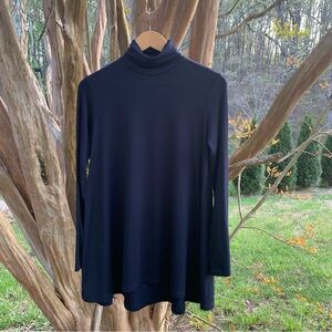 Susana Monaco Swing Hem Turlteneck Top/Tunic in Dark Navy